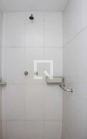 Apartamento à venda com 80m², 2 quartos e 2 vagasBanheiro da Suíte