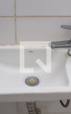 Apartamento à venda com 80m², 2 quartos e 2 vagasBanheiro da Suíte