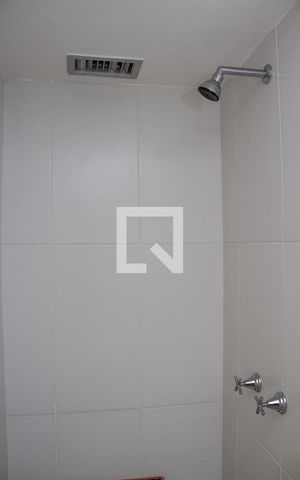 Apartamento à venda com 80m², 2 quartos e 2 vagasLavabo