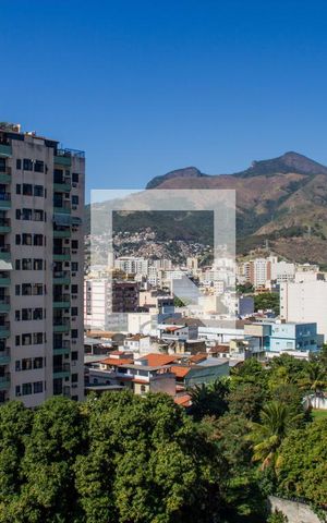 Apartamento à venda com 80m², 2 quartos e 2 vagasTerraço - Vista
