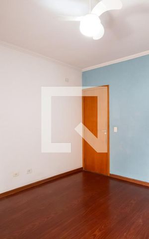 Casa à venda com 250m², 3 quartos e 2 vagas Casa à venda com 250m², 3 quartos e 2 vagasSuíte 3