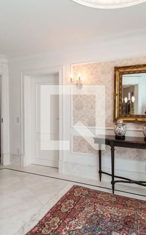 Apartamento à venda com 421m², 4 quartos e 6 vagas Apartamento à venda com 421m², 4 quartos e 6 vagasHall