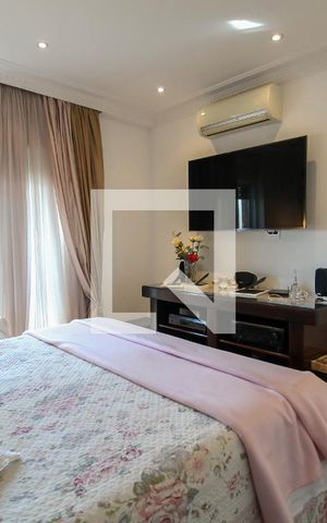 Apartamento à venda com 421m², 4 quartos e 6 vagas Apartamento à venda com 421m², 4 quartos e 6 vagasSuíte 2