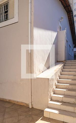 Casa à venda com 265m², 3 quartos e 2 vagas Casa à venda com 265m², 3 quartos e 2 vagasFachada interna