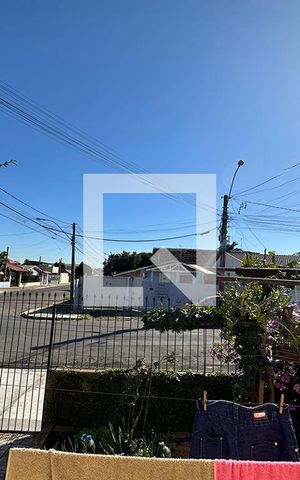 Casa à venda com 60m², 2 quartos e 2 vagasSala - Vista
