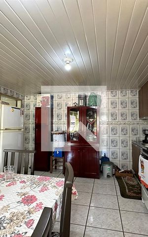 Casa à venda com 60m², 2 quartos e 2 vagasCozinha