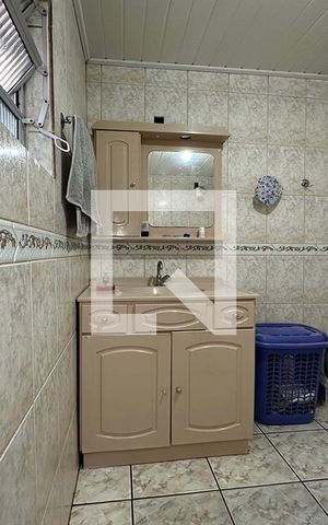Casa à venda com 60m², 2 quartos e 2 vagasBanheiro