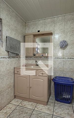 Casa à venda com 60m², 2 quartos e 2 vagasBanheiro