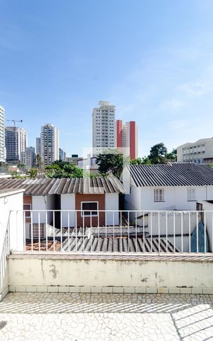 Casa à venda com 320m², 4 quartos e 3 vagas Casa à venda com 320m², 4 quartos e 3 vagasVista do Quarto 3
