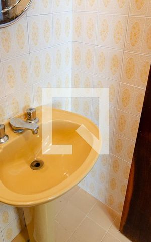 Casa à venda com 320m², 4 quartos e 3 vagas Casa à venda com 320m², 4 quartos e 3 vagasLavabo