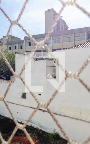 Casa à venda com 320m², 4 quartos e 3 vagas Casa à venda com 320m², 4 quartos e 3 vagasVista da Suíte 2