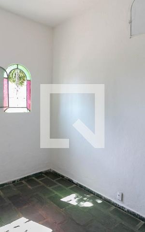 Casa para alugar com 55m², 2 quartos e sem vaga Casa para alugar com 55m², 2 quartos e sem vagaQuarto 1