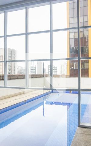 Apartamento à venda com 67m², 2 quartos e 2 vagas Apartamento à venda com 67m², 2 quartos e 2 vagasÁrea comum - Piscina
