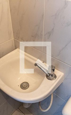 Casa à venda com 200m², 3 quartos e 4 vagas Casa à venda com 200m², 3 quartos e 4 vagasBanheiro de Serviço