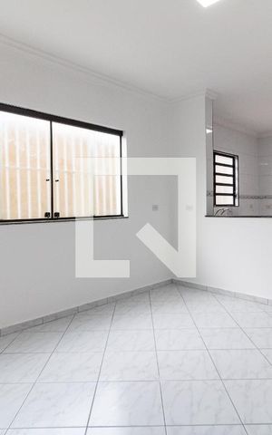 Casa à venda com 200m², 3 quartos e 4 vagas Casa à venda com 200m², 3 quartos e 4 vagasCozinha
