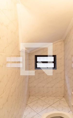 Casa à venda com 200m², 3 quartos e 4 vagas Casa à venda com 200m², 3 quartos e 4 vagasLavabo