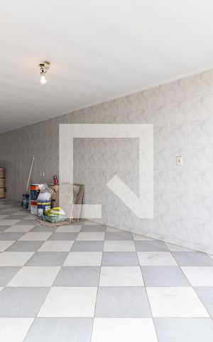 Casa à venda com 200m², 3 quartos e 4 vagas Casa à venda com 200m², 3 quartos e 4 vagasGaragem