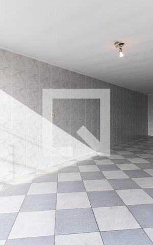 Casa à venda com 200m², 3 quartos e 4 vagas Casa à venda com 200m², 3 quartos e 4 vagasGaragem