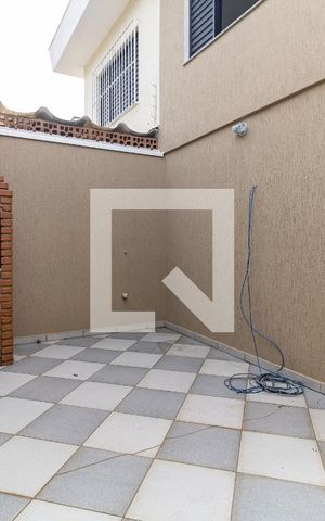 Casa à venda com 200m², 3 quartos e 4 vagas Casa à venda com 200m², 3 quartos e 4 vagasÁrea Externa