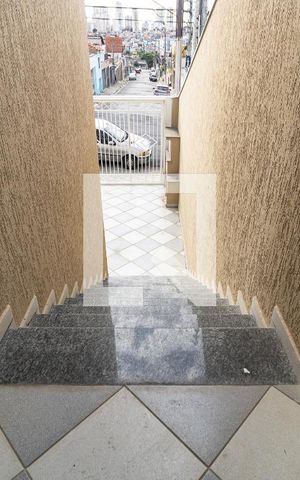Casa à venda com 200m², 3 quartos e 4 vagas Casa à venda com 200m², 3 quartos e 4 vagasÁrea Externa