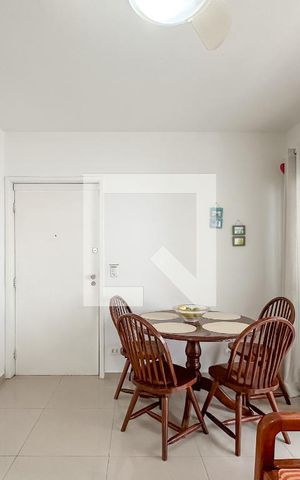 Apartamento para alugar com 70m², 2 quartos e 1 vaga Apartamento para alugar com 70m², 2 quartos e 1 vagaSala