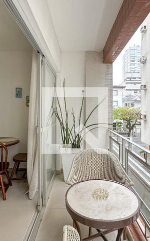 Apartamento para alugar com 70m², 2 quartos e 1 vaga Apartamento para alugar com 70m², 2 quartos e 1 vagaVaranda