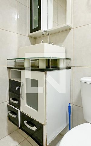 Apartamento para alugar com 70m², 2 quartos e 1 vaga Apartamento para alugar com 70m², 2 quartos e 1 vagaBanheiro