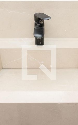 Apartamento à venda com 46m², 2 quartos e 1 vaga Apartamento à venda com 46m², 2 quartos e 1 vagaBanheiro