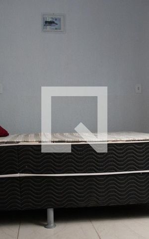 Casa à venda com 250m², 6 quartos e 6 vagas Casa à venda com 250m², 6 quartos e 6 vagasSuíte 1