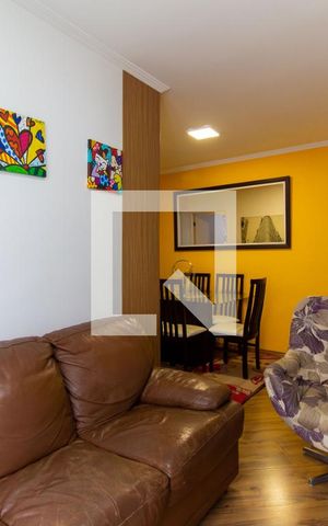 Apartamento à venda com 75m², 3 quartos e 1 vaga Apartamento à venda com 75m², 3 quartos e 1 vagaSala