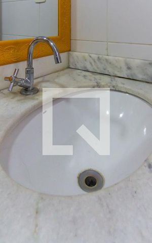 Apartamento à venda com 75m², 3 quartos e 1 vaga Apartamento à venda com 75m², 3 quartos e 1 vagaBanheiro Social