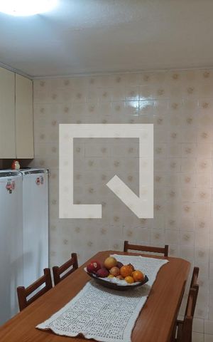 Casa à venda com 108m², 2 quartos e 2 vagas Casa à venda com 108m², 2 quartos e 2 vagasCozinha