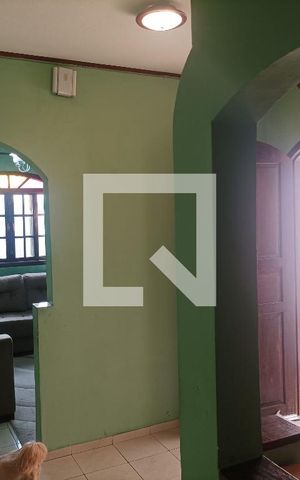 Casa à venda com 108m², 2 quartos e 2 vagas Casa à venda com 108m², 2 quartos e 2 vagasHall entrada