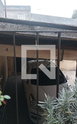 Casa à venda com 108m², 2 quartos e 2 vagas Casa à venda com 108m², 2 quartos e 2 vagasGaragem