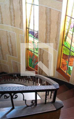 Casa para alugar com 690m², 5 quartos e 7 vagasHall