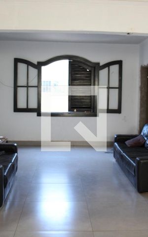 Casa para alugar com 690m², 5 quartos e 7 vagasSala 2
