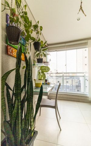 Apartamento à venda com 65m², 2 quartos e 1 vagaVaranda