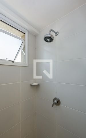 Apartamento à venda com 78m², 2 quartos e 2 vagas Apartamento à venda com 78m², 2 quartos e 2 vagasBanheiro da Suíte 1