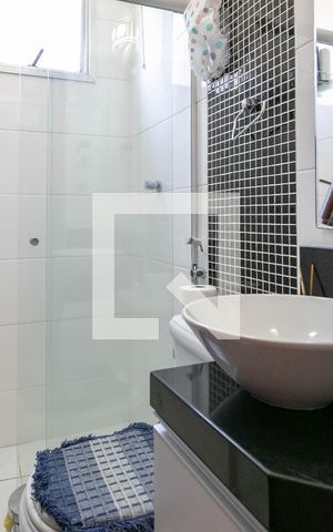 Apartamento à venda com 115m², 3 quartos e 2 vagas Apartamento à venda com 115m², 3 quartos e 2 vagasBanheiro da Suíte