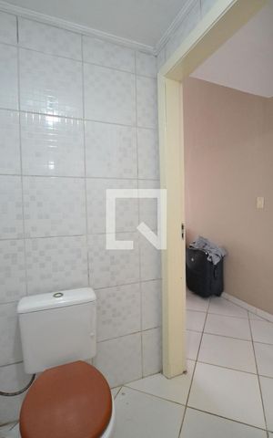 Casa à venda com 71m², 2 quartos e 1 vagaBanheiro