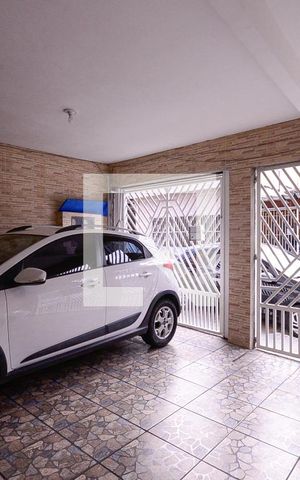 Casa à venda com 200m², 4 quartos e 4 vagas Casa à venda com 200m², 4 quartos e 4 vagasGaragem