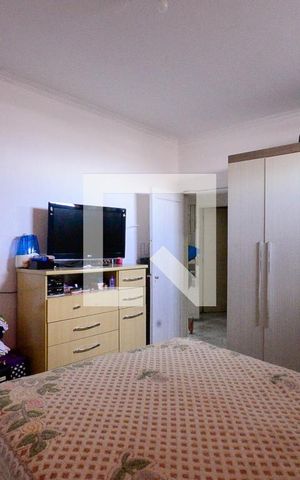 Casa à venda com 200m², 4 quartos e 4 vagas Casa à venda com 200m², 4 quartos e 4 vagasQuarto 2