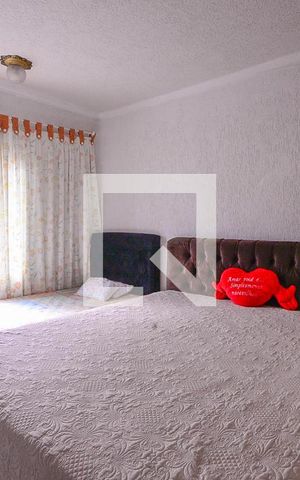 Casa à venda com 200m², 4 quartos e 4 vagas Casa à venda com 200m², 4 quartos e 4 vagasQuarto 3