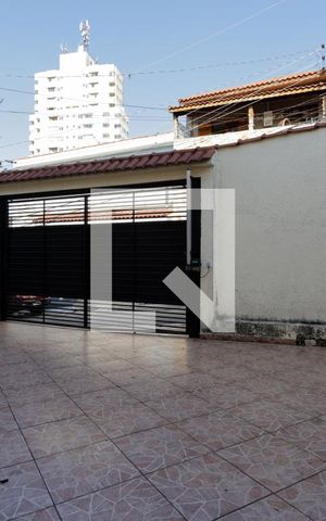 Casa à venda com 110m², 3 quartos e 3 vagas Casa à venda com 110m², 3 quartos e 3 vagasGaragem