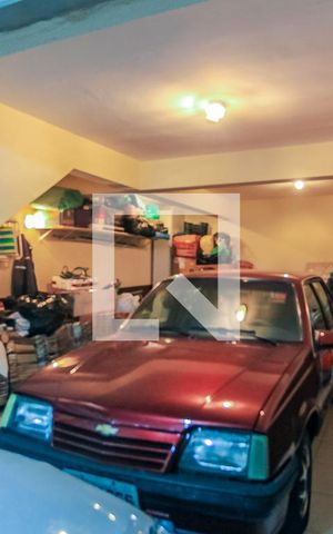 Casa à venda com 131m², 3 quartos e 3 vagas Casa à venda com 131m², 3 quartos e 3 vagasGaragem