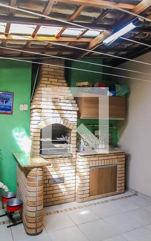 Casa à venda com 131m², 3 quartos e 3 vagas Casa à venda com 131m², 3 quartos e 3 vagasChurrasqueira