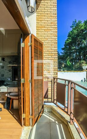 Casa à venda com 131m², 3 quartos e 3 vagas Casa à venda com 131m², 3 quartos e 3 vagasSuíte - Varanda