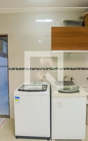 Casa à venda com 131m², 3 quartos e 3 vagas Casa à venda com 131m², 3 quartos e 3 vagasÁrea de Serviço