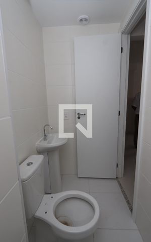 Apartamento à venda com 35m², 2 quartos e sem vaga Apartamento à venda com 35m², 2 quartos e sem vagaBanheiro