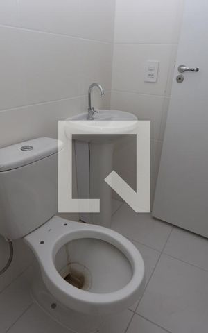 Apartamento à venda com 35m², 2 quartos e sem vaga Apartamento à venda com 35m², 2 quartos e sem vagaBanheiro